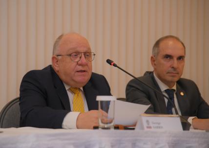 Mr George Sarris, Mr George Andreadis